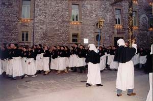 Confraternita di Santa Croce: coro del Cristo in pellegrinaggio a Roma, domenica 14 settembre