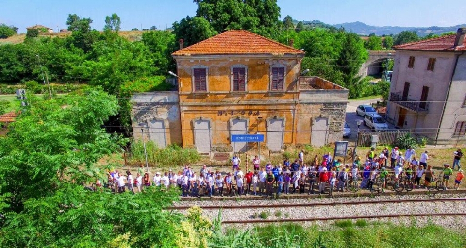 Sulle tracce della vecchia ferrovia: passeggiata lungo la valle del Torrente Assino