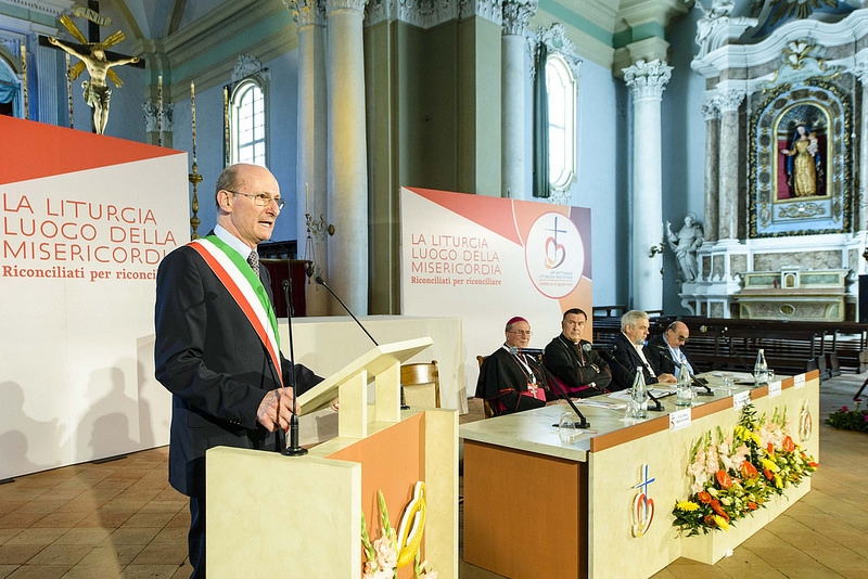 Settimana liturgica nazionale: il saluto del sindaco Stirati