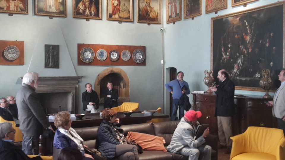 INAUGURATA LA MOSTRA DI JOHN KUCZWAL: NELLA CITTA DI MASTRO GIORGIO