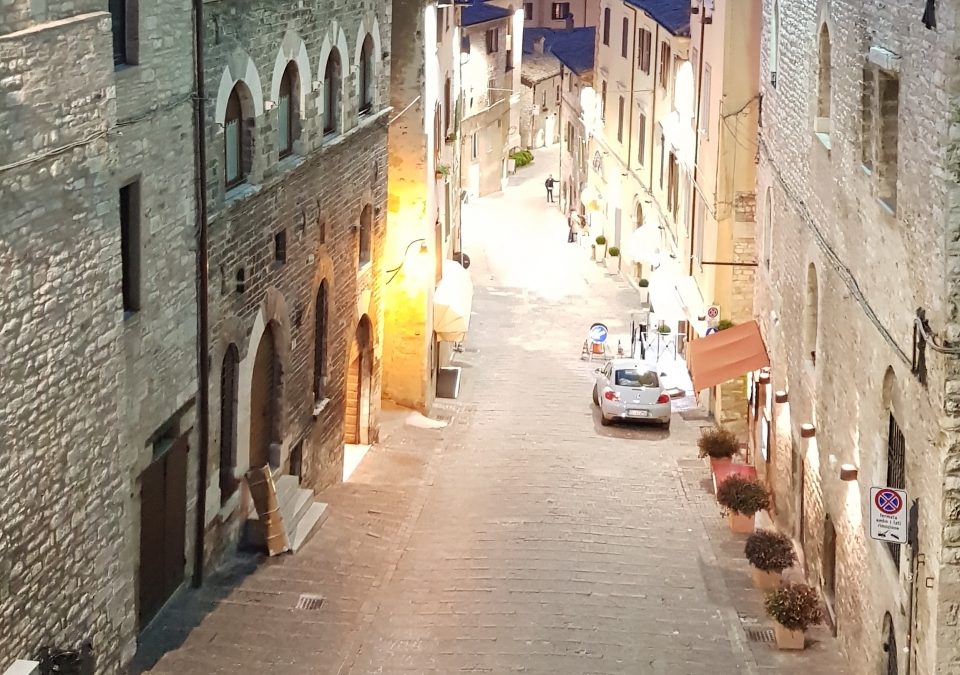 RELAMPING PROMOSSO DA PRIVATI IN VIA DELLA REPUBBLICA