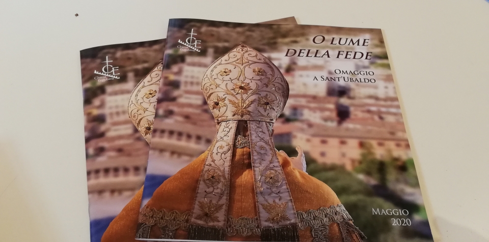 “O lume della fede”, il libro-omaggio al patrono Ubaldo per aiutare le famiglie in difficolt&agrave;