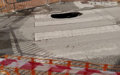 Voragine nei pressi di Porta Vittoria, nessun danno a persone o mezzi. Deviata la circolazione al momento