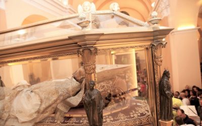 Festa della Traslazione: in preghiera intorno all'urna di sant'Ubaldo
